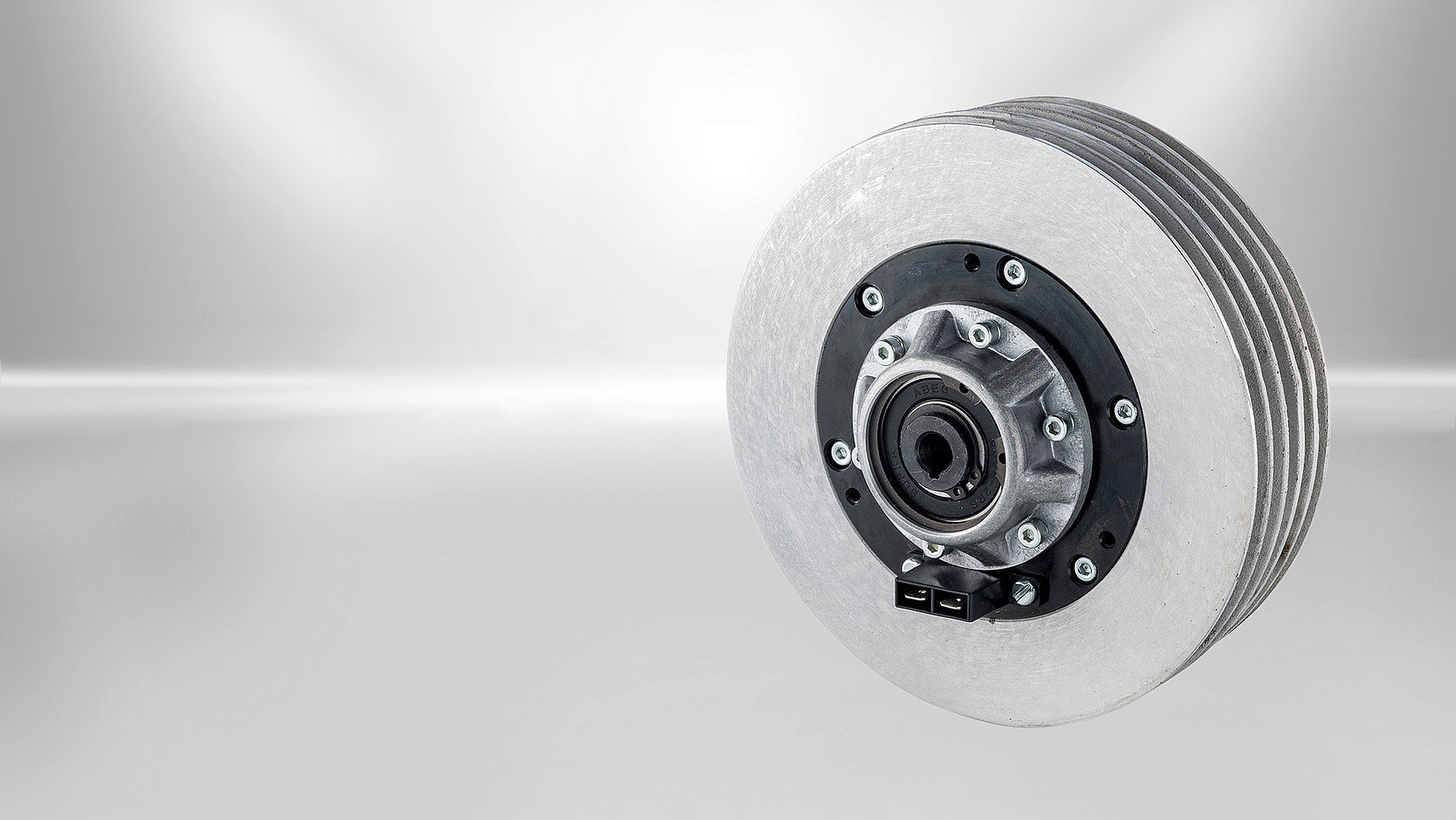 Kendrion magnetic particle clutches, brakes and controllers are used in conveying technology 